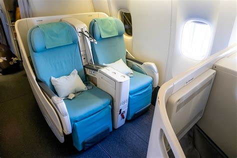 korean air 777-300 business class